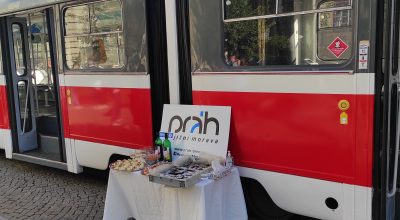 Práh jižní Morava slaví 20 let jízdou v tramvaji v rámci Dnů duševního zdraví